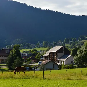 le-chevreuil.hotels-rhonealpes.com/